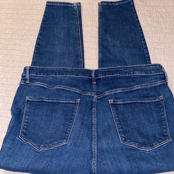 Old Navy Skinny Jeans - Picture 2 of 4